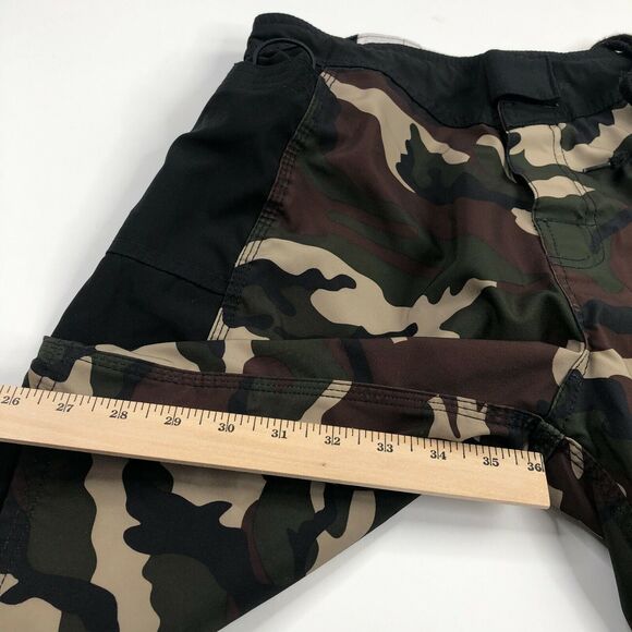 KRAV MAGA WORLDWIDE REVGEAR MEN’S CAMO SHORTS SHORTS NO TAG 28W Medium/Large - Picture 4 of 9